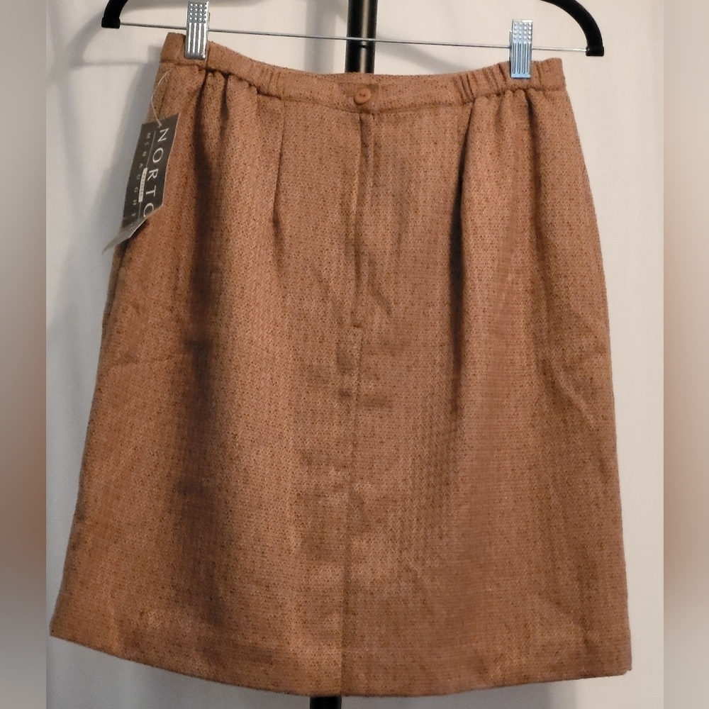Norton McNaughton Brown/Camel Skirt, Size 10P, NWT